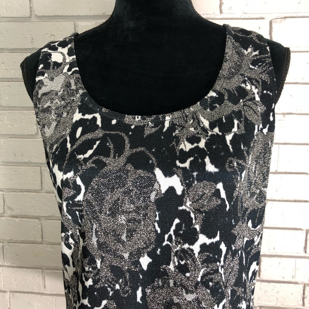 St. John Scoopneck Leopard Print Shell Knit Top - Picture 2 of 8